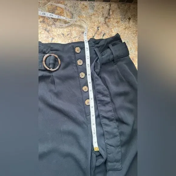 Abercrombie and Fitch high-rise crop pant - Picture 4 of 6